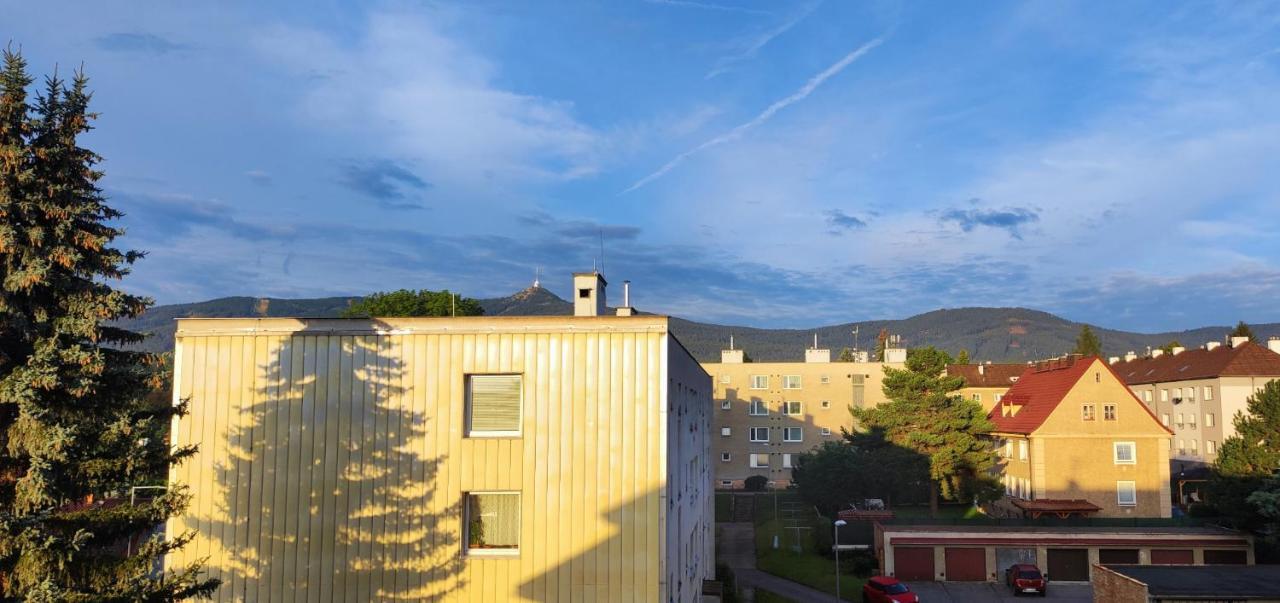 Апартаменты Apartman Pod Jestedem Либерц Экстерьер фото